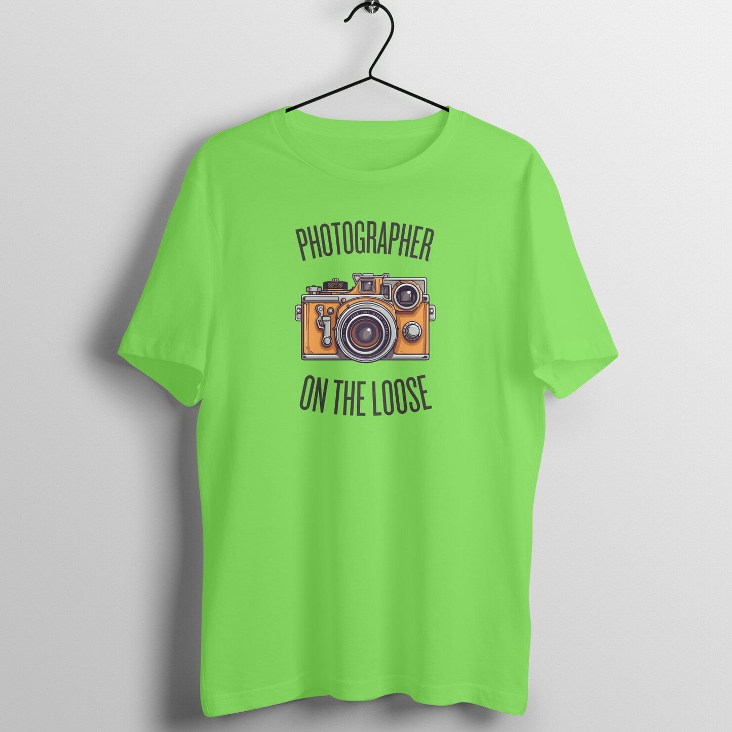 Photographer on the Loose, Unisex Cool Photographer T-Shirt - Vibe Town